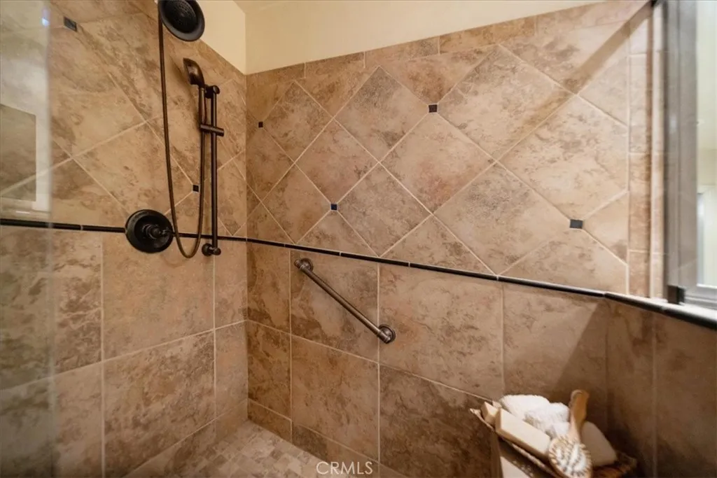 https://cdn.realtyfeed.com/cdn/127/306564348/1114501f2aea8b1f0673521f627c26a3.webp