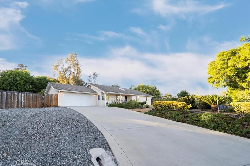 https://cdn.realtyfeed.com/cdn/127/306564348/bb3f1d3c2dcf558652d3f6ffddcca9b0.webp