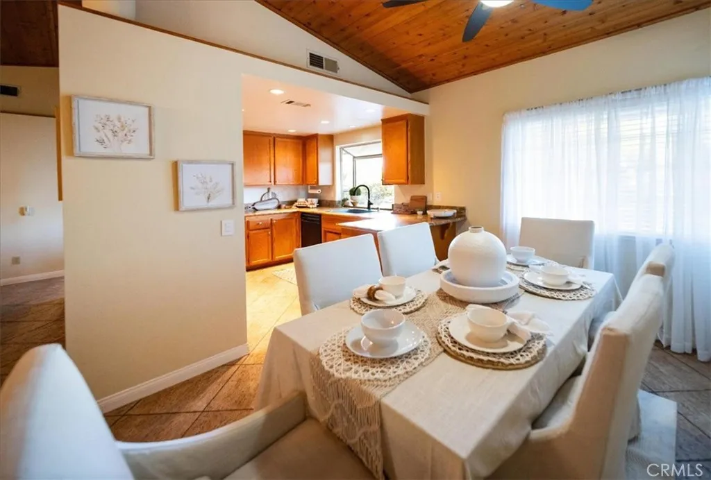 https://cdn.realtyfeed.com/cdn/127/306564348/d9671843f43c8abf109e1f14860a4c91.webp