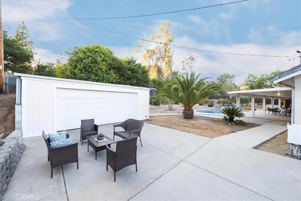 https://cdn.realtyfeed.com/cdn/127/306564348/e1376aed78f56e3bb1f4d580bb728b3c.webp
