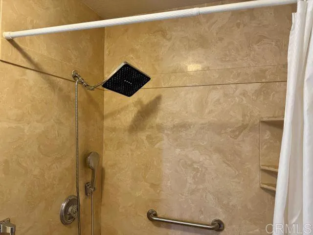https://cdn.realtyfeed.com/cdn/127/306564383/2b08bb77a7e34a787b45cea534f83ace.webp