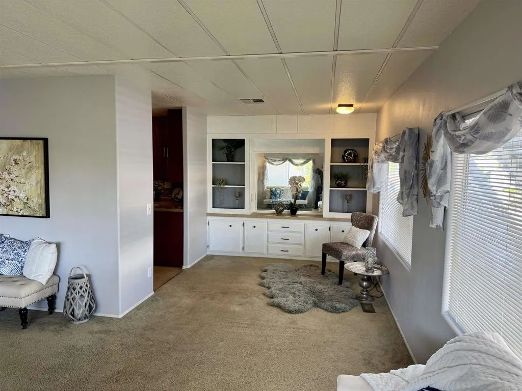 https://cdn.realtyfeed.com/cdn/127/306564383/37351e96398ebc83a754aa6fc8b7abf8.webp
