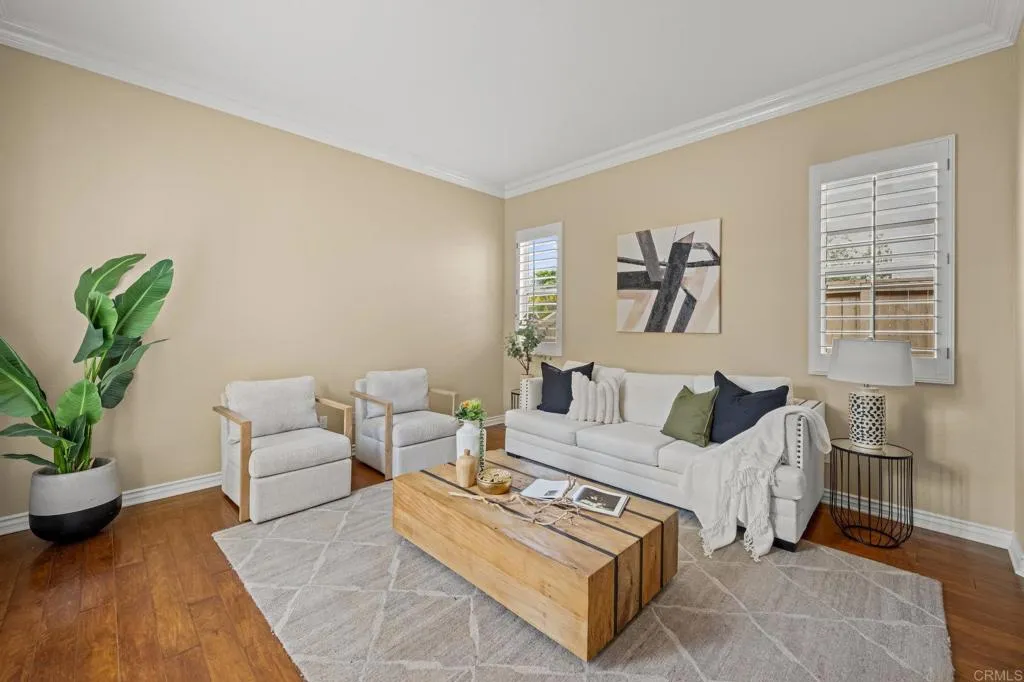 https://cdn.realtyfeed.com/cdn/127/306564422/8b980eaa0f8af670b8da0aae43340341.webp