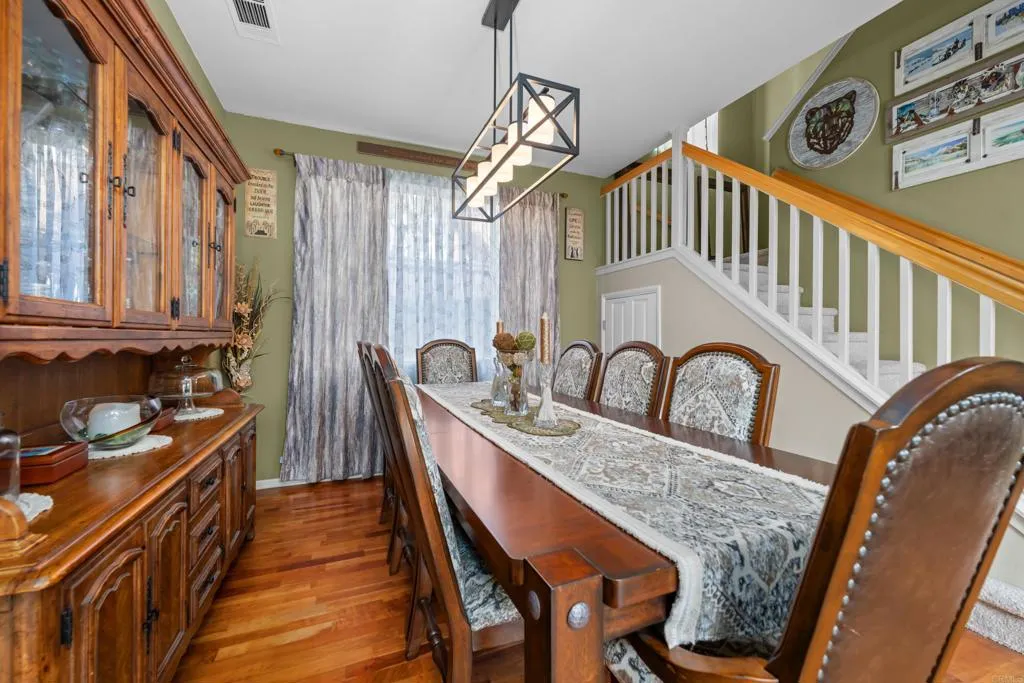 https://cdn.realtyfeed.com/cdn/127/306564439/5b6c1069b4a388b1cd03a59d169c5ed8.webp