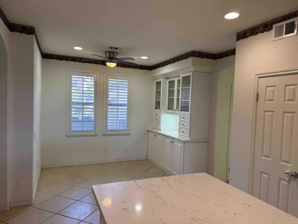 https://cdn.realtyfeed.com/cdn/127/306564464/e74d87b8cda8cf26d4f708e5a8a25929.webp