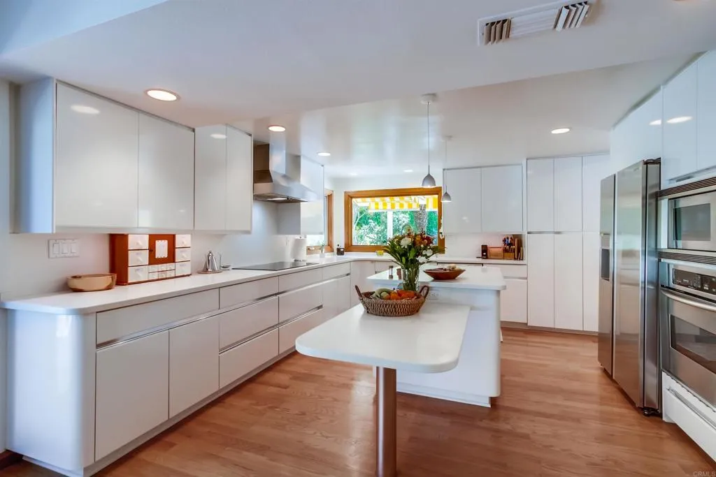 https://cdn.realtyfeed.com/cdn/127/306564470/2a97b95e83826cc0cea6e3f660202333.webp