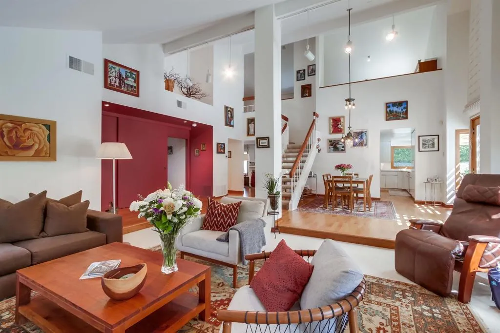 https://cdn.realtyfeed.com/cdn/127/306564470/5ac2d989a5be6260f71a160f25f9ba76.webp