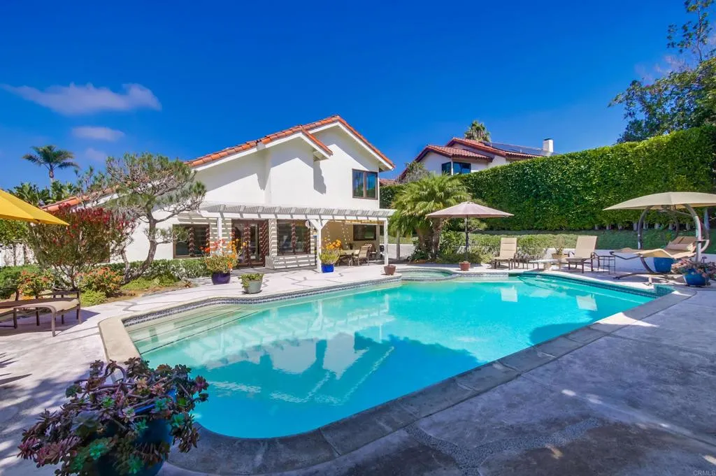 https://cdn.realtyfeed.com/cdn/127/306564470/ac4dabf215b03c88c5631ee882a54c50.webp