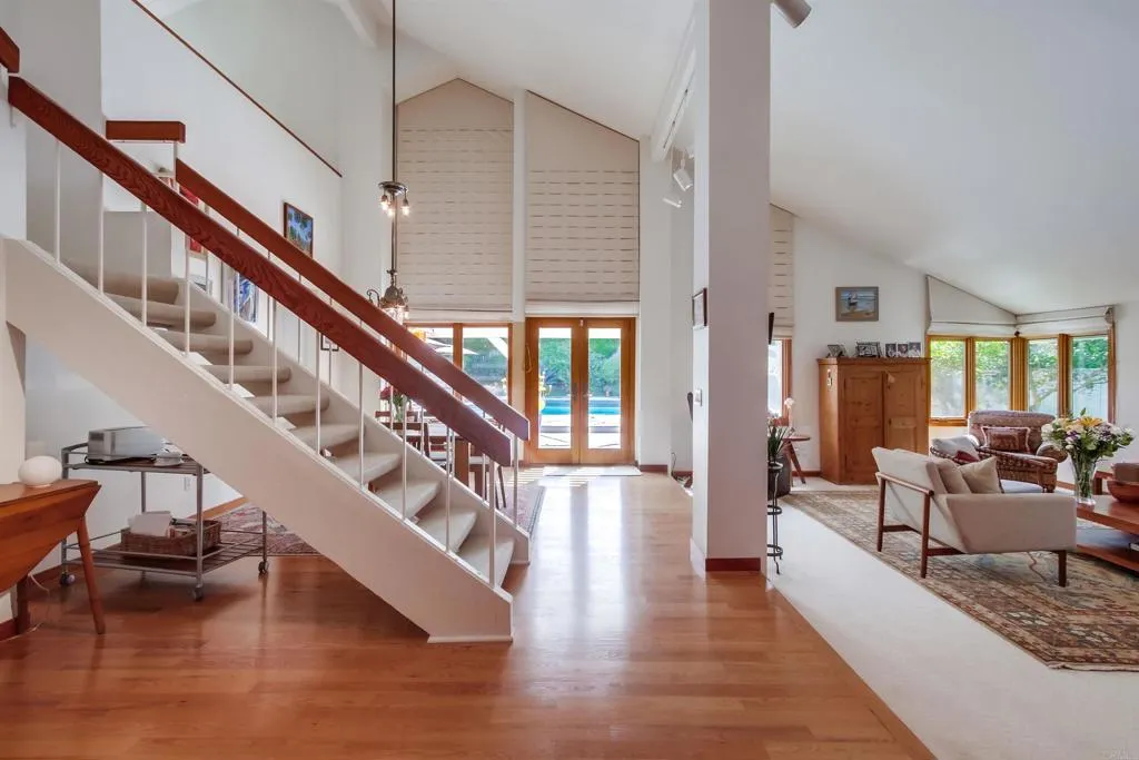 https://cdn.realtyfeed.com/cdn/127/306564470/ccd5ee188501bb7a13d67b05a9859b53.webp