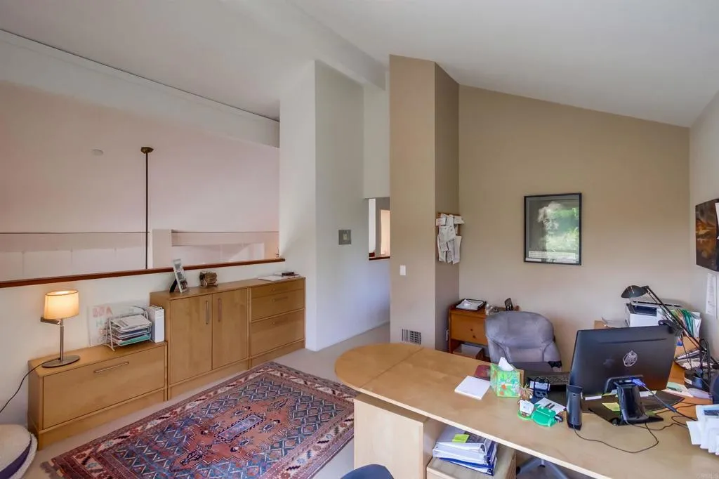 https://cdn.realtyfeed.com/cdn/127/306564470/deb5ff25811acb7c8547b1d2e72f4aa8.webp