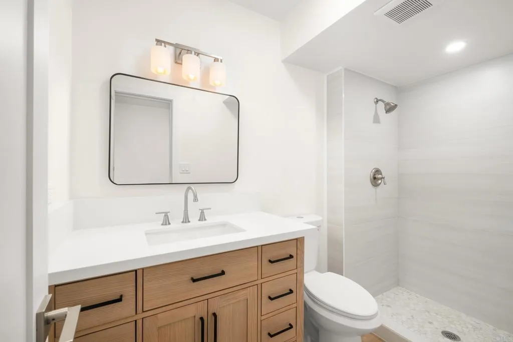 https://cdn.realtyfeed.com/cdn/127/306564550/77db2aa537921386f0b618377b917ae5.webp