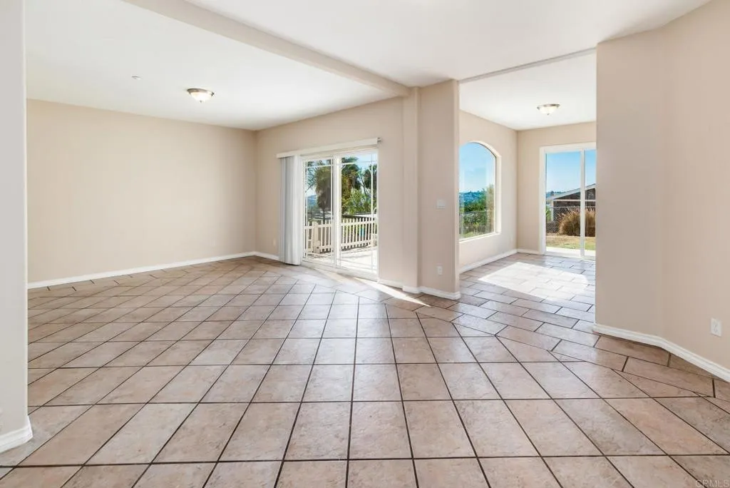 https://cdn.realtyfeed.com/cdn/127/306564561/2b883d6f5d9690897c032b9c60218cda.webp
