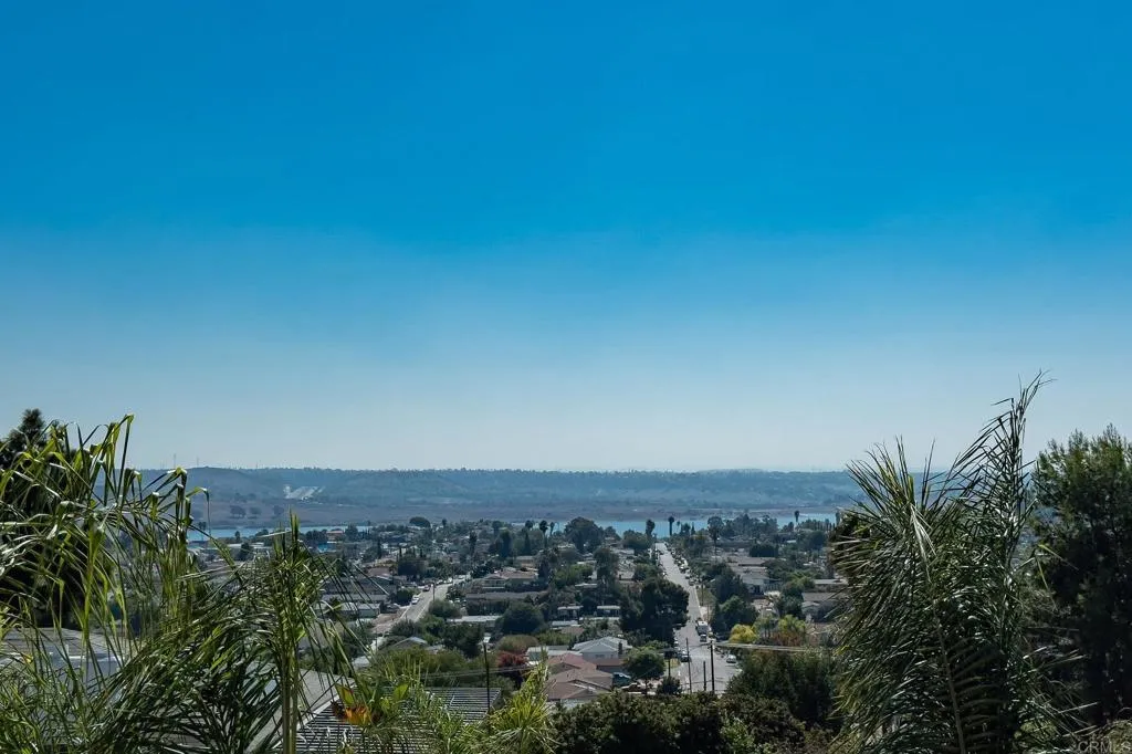 https://cdn.realtyfeed.com/cdn/127/306564561/2e17fbf03f1aa57a75fbfa4682226730.webp
