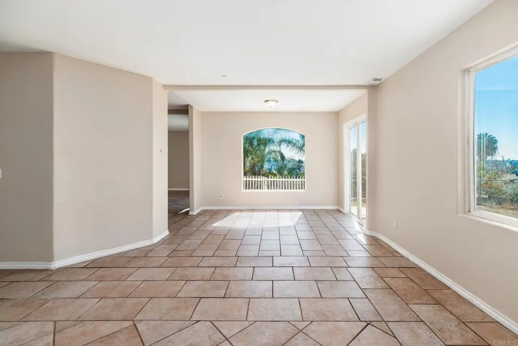 https://cdn.realtyfeed.com/cdn/127/306564561/624fe8a9e5acd6efd6b4fd8c0dff4de8.webp