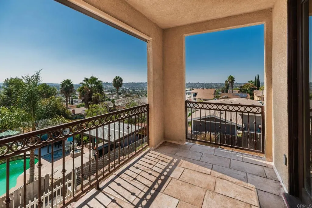 https://cdn.realtyfeed.com/cdn/127/306564561/84ada565e42cdc60b0df9ba90d350630.webp