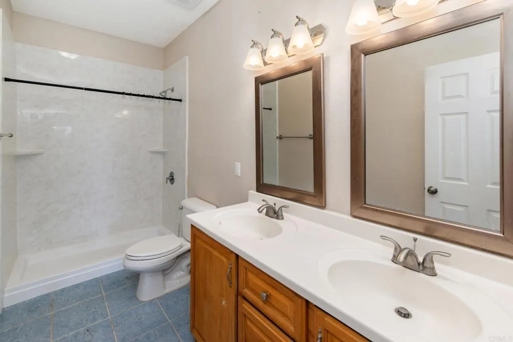 https://cdn.realtyfeed.com/cdn/127/306564561/8ea9c0e30373bb7bb97ba5ffc7e126c8.webp