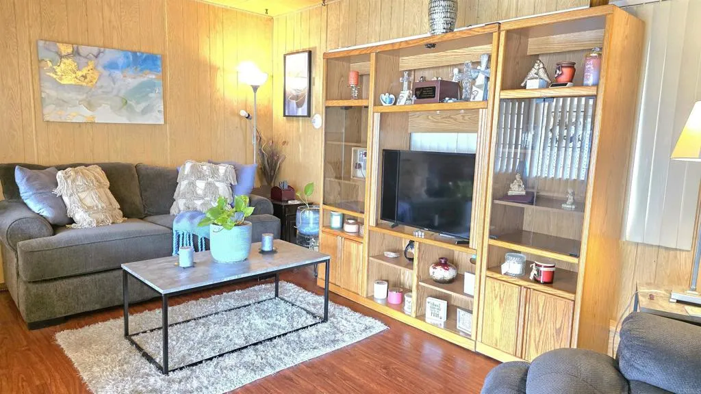https://cdn.realtyfeed.com/cdn/127/306564589/24468f45336d36c2fd0d53014c0193d5.webp