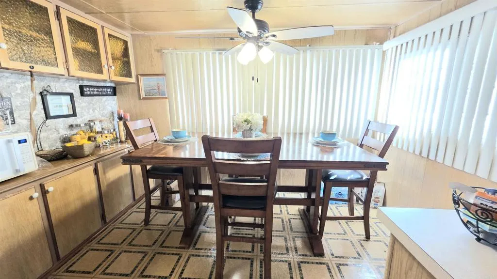https://cdn.realtyfeed.com/cdn/127/306564589/8ab59a9e74420d75ca38f39758cf4cdc.webp
