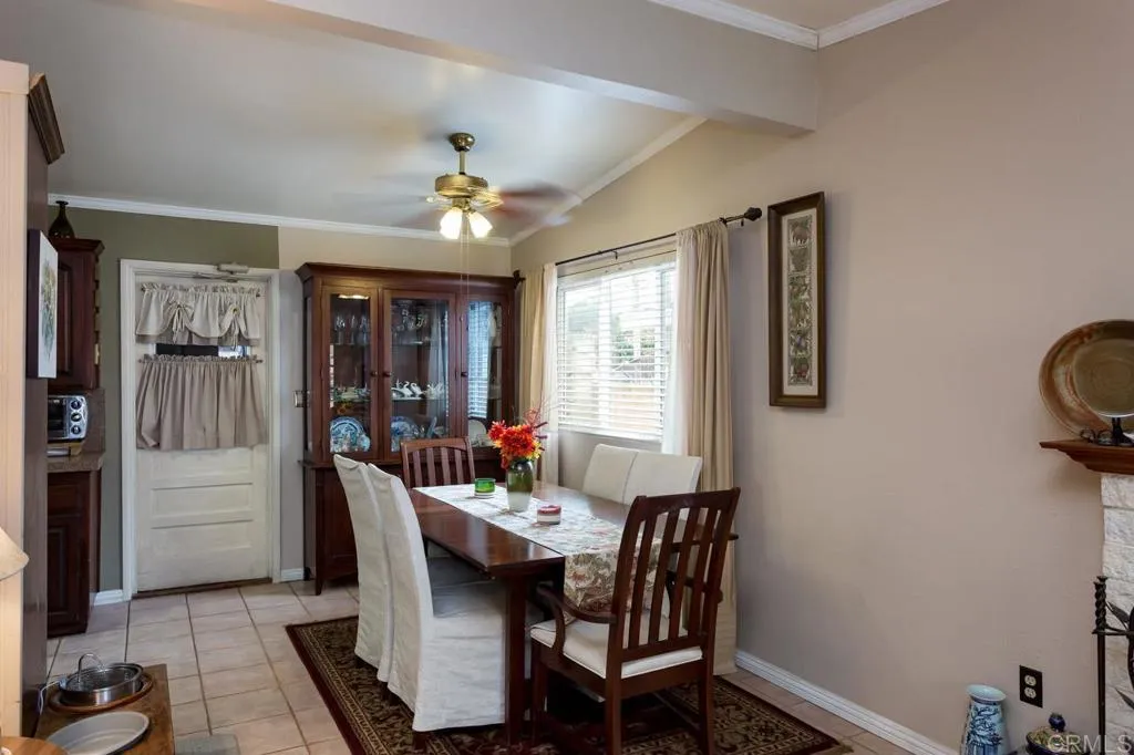 https://cdn.realtyfeed.com/cdn/127/306564604/37607b87ad3d74d3aff59b0c4fd877d4.webp