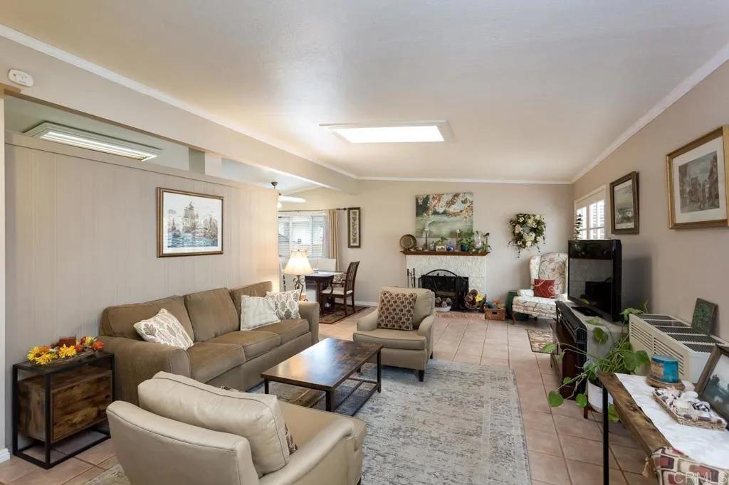 https://cdn.realtyfeed.com/cdn/127/306564604/e7bfeb9b08c1f921e81c28281a447cfa.webp
