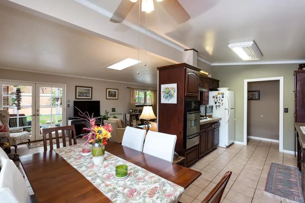 https://cdn.realtyfeed.com/cdn/127/306564604/faced7643e318f92f1ec04da4e317cf8.webp