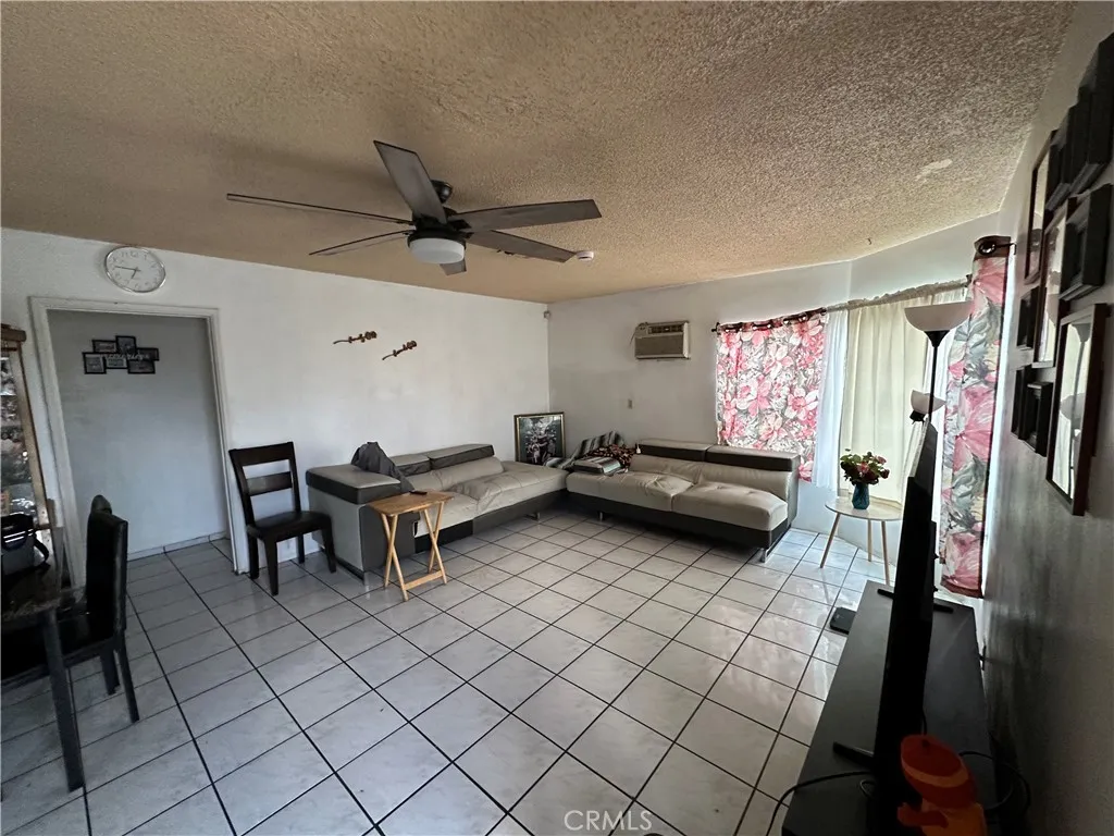 1612 E Stockton, Compton, CA 90221 - Photo 4 of 18, Compton, CA