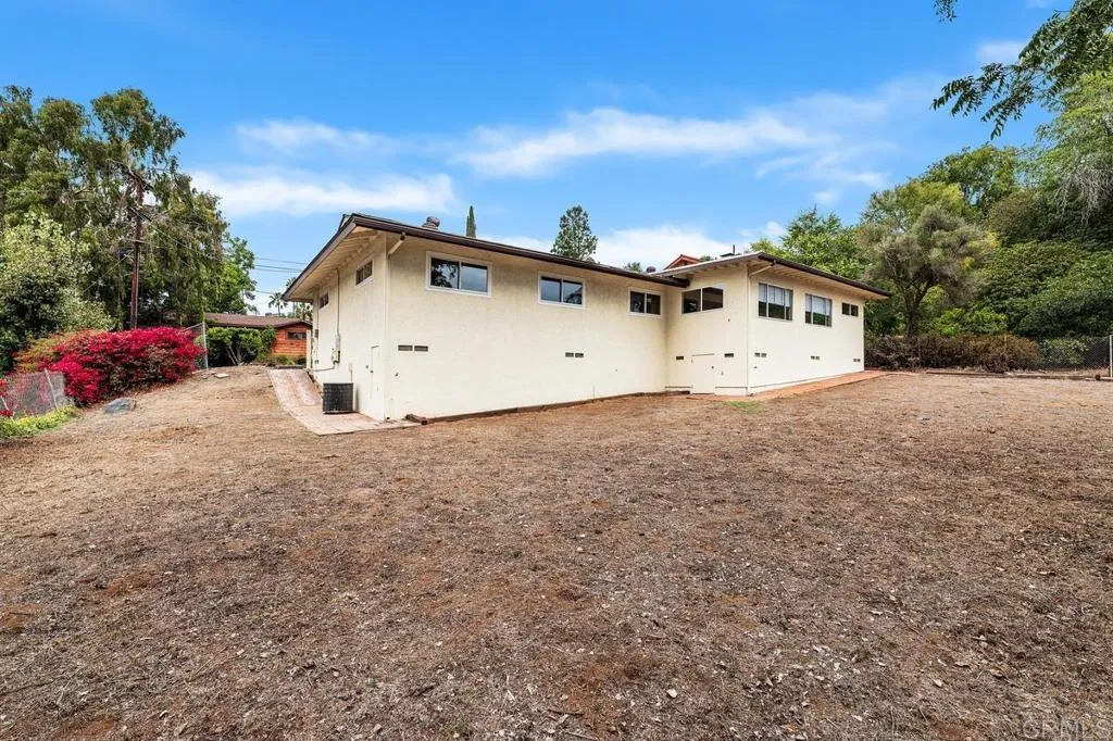 https://cdn.realtyfeed.com/cdn/127/306564687/27c090e537073f251fa69f3d2f332ecd.webp