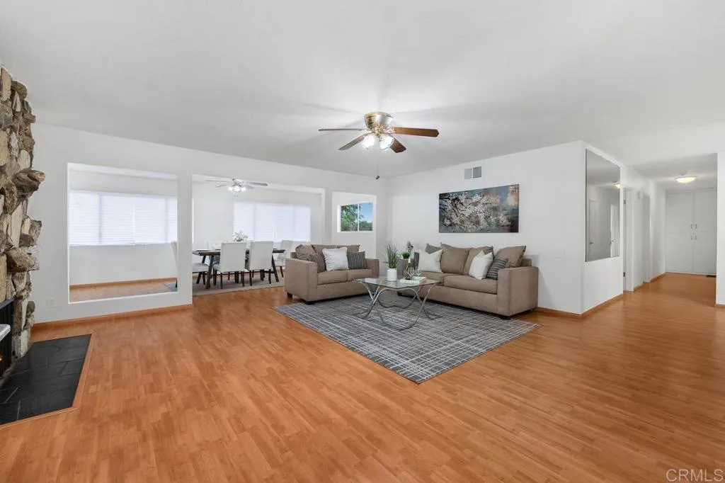 https://cdn.realtyfeed.com/cdn/127/306564687/c10cf21d9b16aca0517bd11e56ba95e2.webp