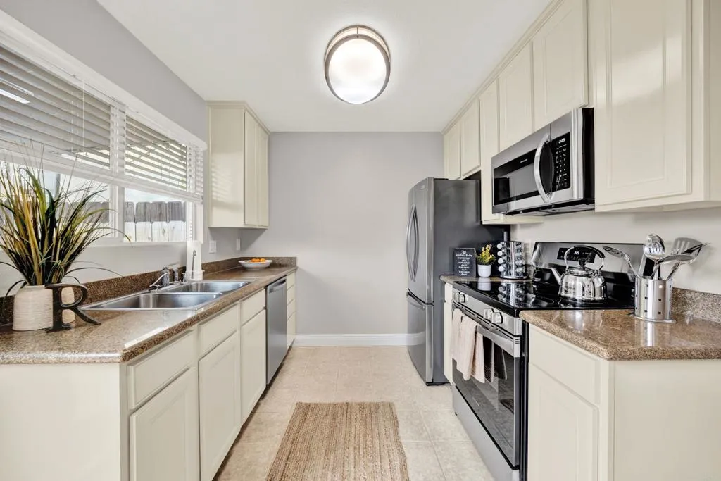 https://cdn.realtyfeed.com/cdn/127/306564747/8c50b5ddc30b52ca5ed88955dd0f17b1.webp