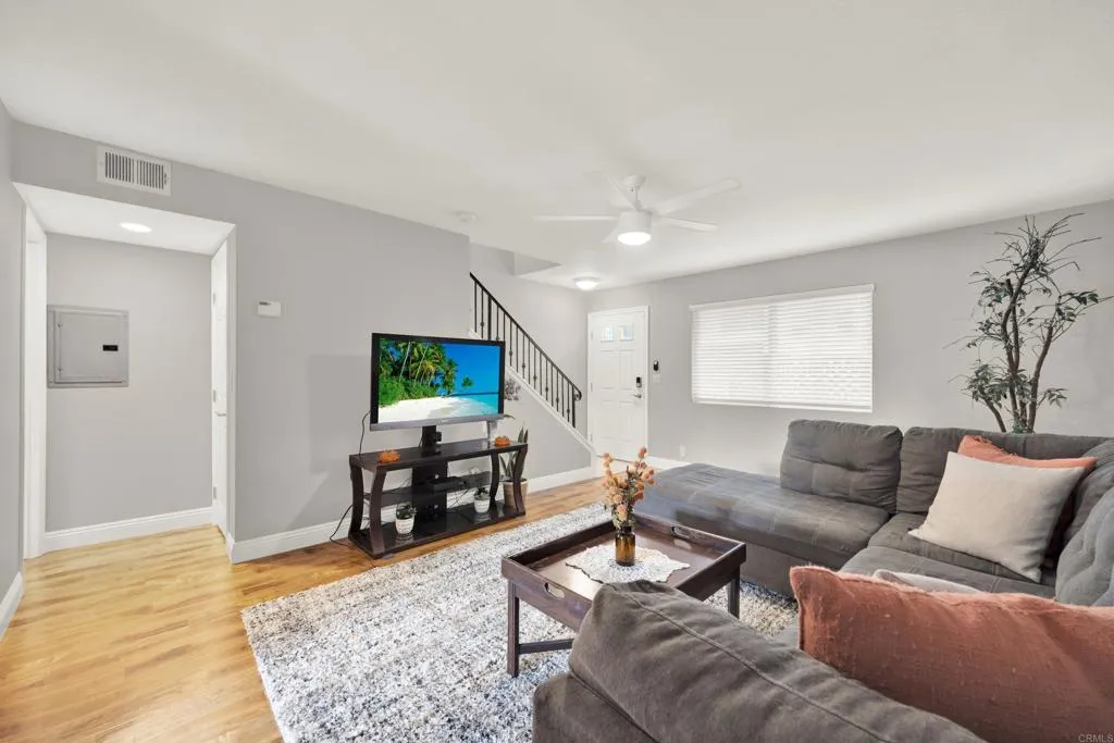 Photo #6: PTP2507789 Listing 