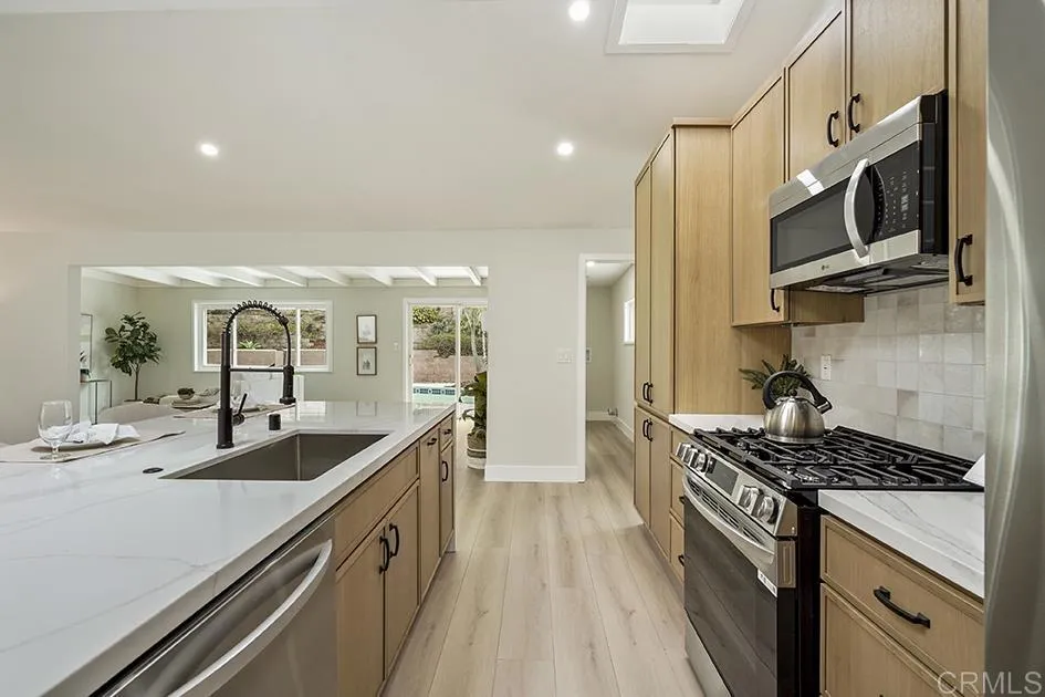 https://cdn.realtyfeed.com/cdn/127/306564789/4d36a0c3f24f03bed12bec4f27ac7dab.webp