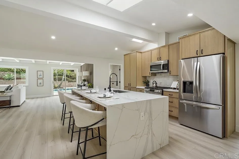 https://cdn.realtyfeed.com/cdn/127/306564789/6076b22e8c810d5d1069e28497edf330.webp