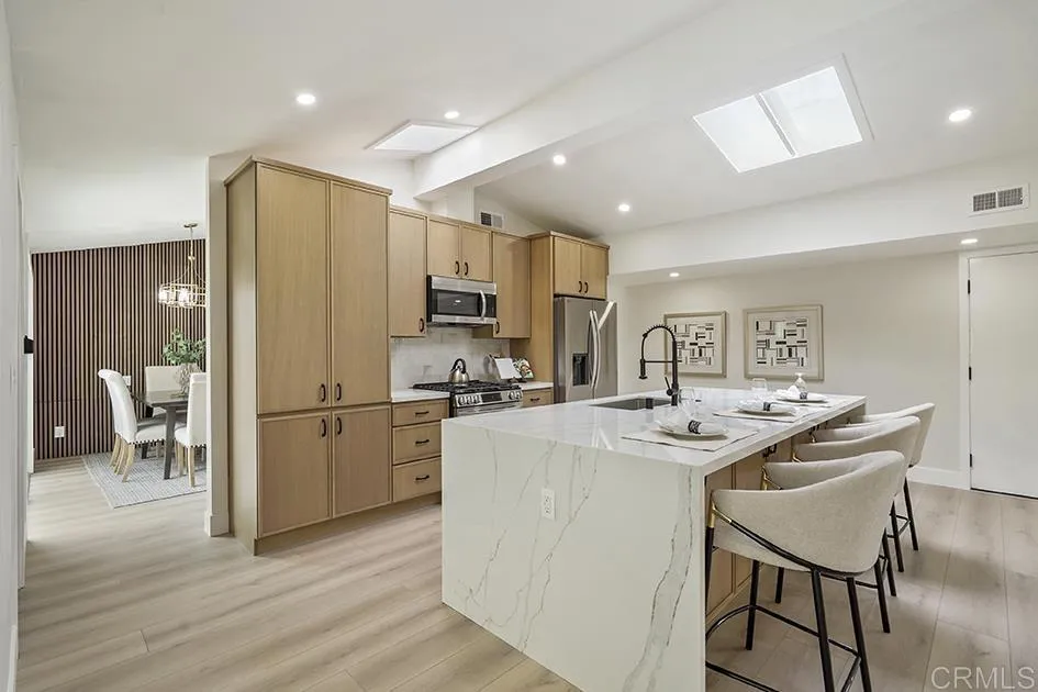 https://cdn.realtyfeed.com/cdn/127/306564789/ad53e051f12d207d6366754abf5b3dd6.webp