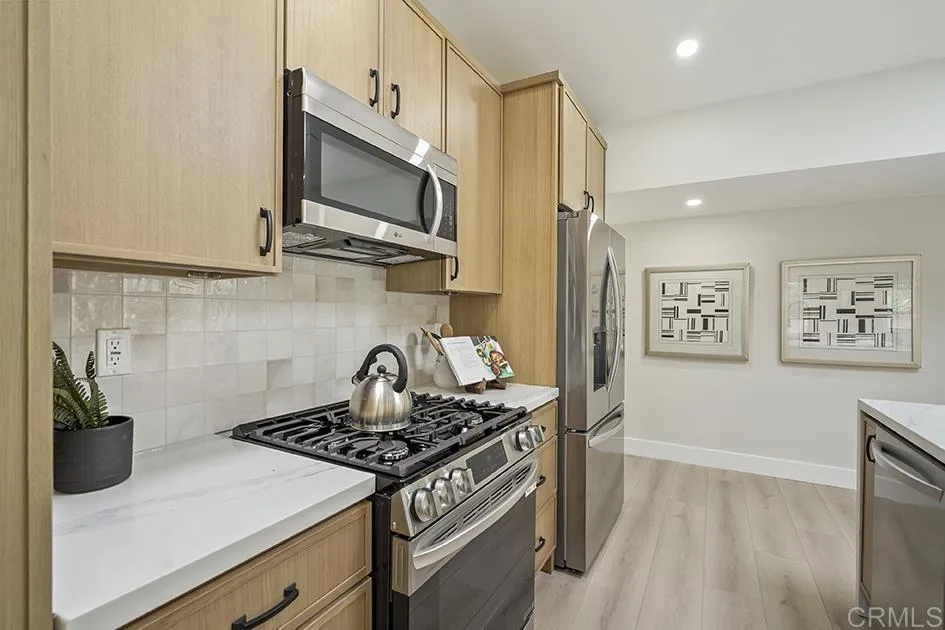 https://cdn.realtyfeed.com/cdn/127/306564789/b95005dd9db29e02ad102580dbe7201a.webp