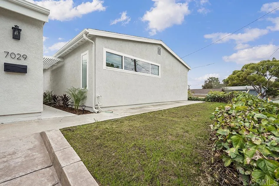 https://cdn.realtyfeed.com/cdn/127/306564789/d3e1f3eaef5c181c4a74a7286510ad99.webp
