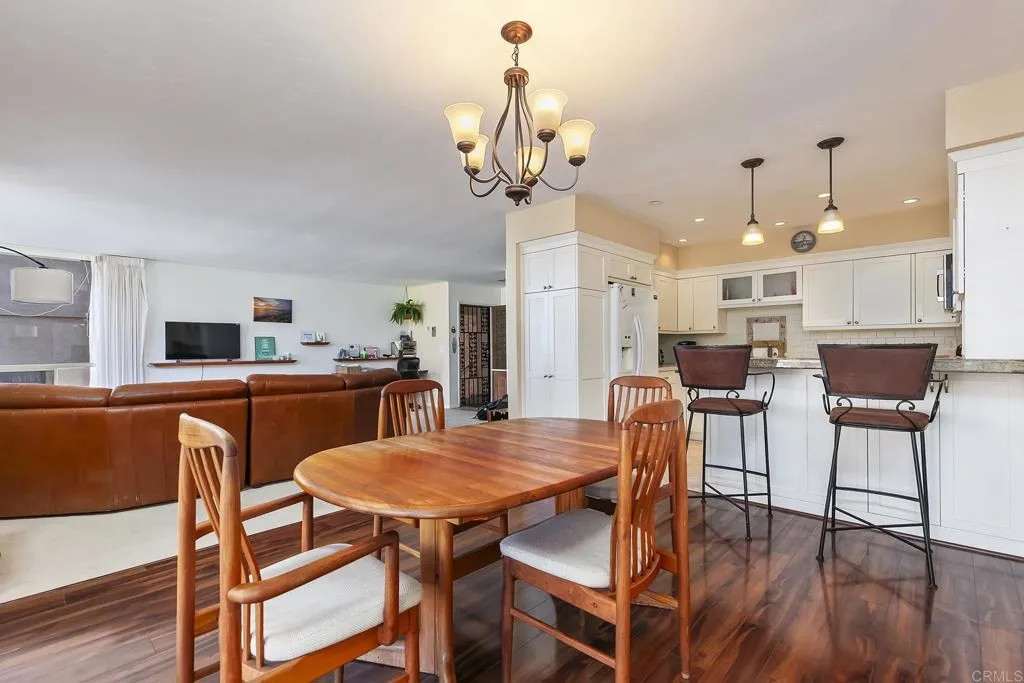 https://cdn.realtyfeed.com/cdn/127/306564830/8a2981228668908b43e5d2c7527b826e.webp