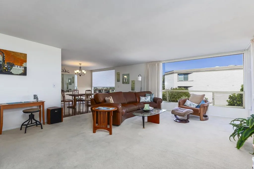 Photo #5: PTP2507792 Listing 