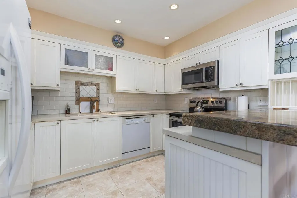 https://cdn.realtyfeed.com/cdn/127/306564830/f3d05dc4f55a651b0621da7a90aa9e19.webp
