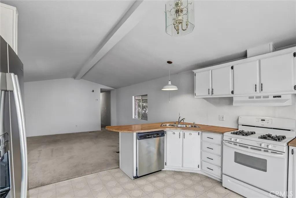 https://cdn.realtyfeed.com/cdn/127/306564832/0f876dde24d1ab55b737ed9b62813362.webp