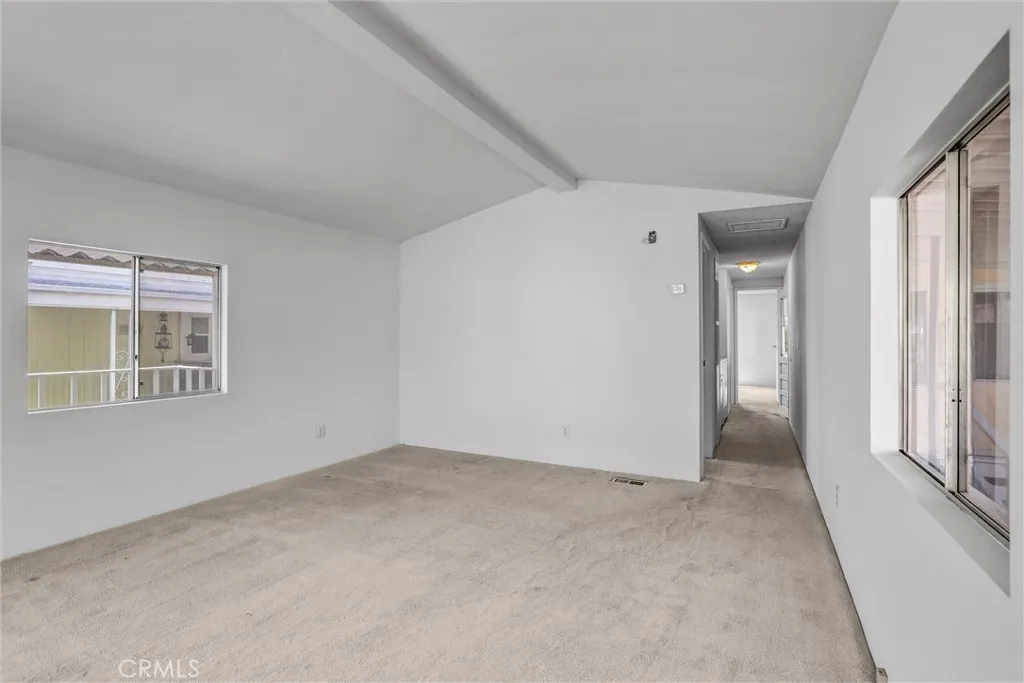 https://cdn.realtyfeed.com/cdn/127/306564832/56a72116683b6c459e6a8d5ecc6dad3c.webp