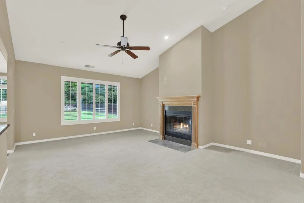 https://cdn.realtyfeed.com/cdn/127/306564850/05ad46f9121c4f02990951db245d5999.webp