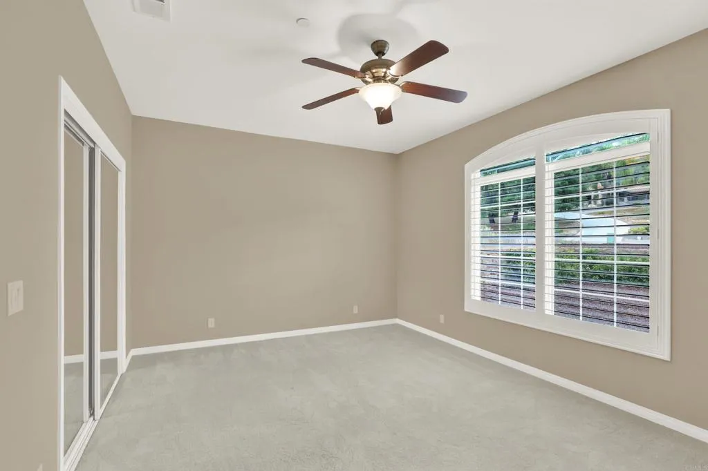https://cdn.realtyfeed.com/cdn/127/306564850/44ba306ecd806434efd916772e1c3ed7.webp