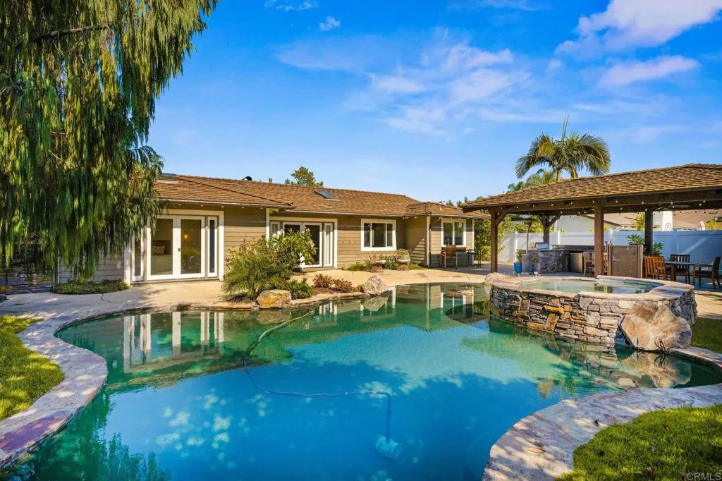 https://cdn.realtyfeed.com/cdn/127/306564959/f3d2124c591bc18ba2f32d5739ac8694.webp