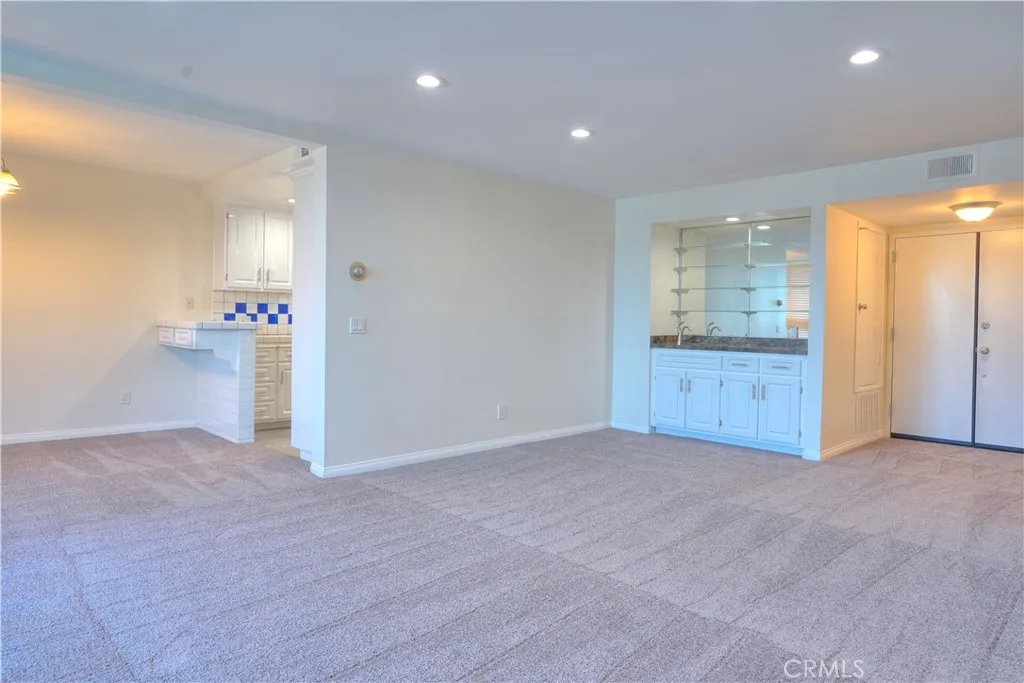 8828 Pershing Drive Unit 203, Playa del Rey, CA 90293 - Photo 5 of 34, Playa Del Rey, CA