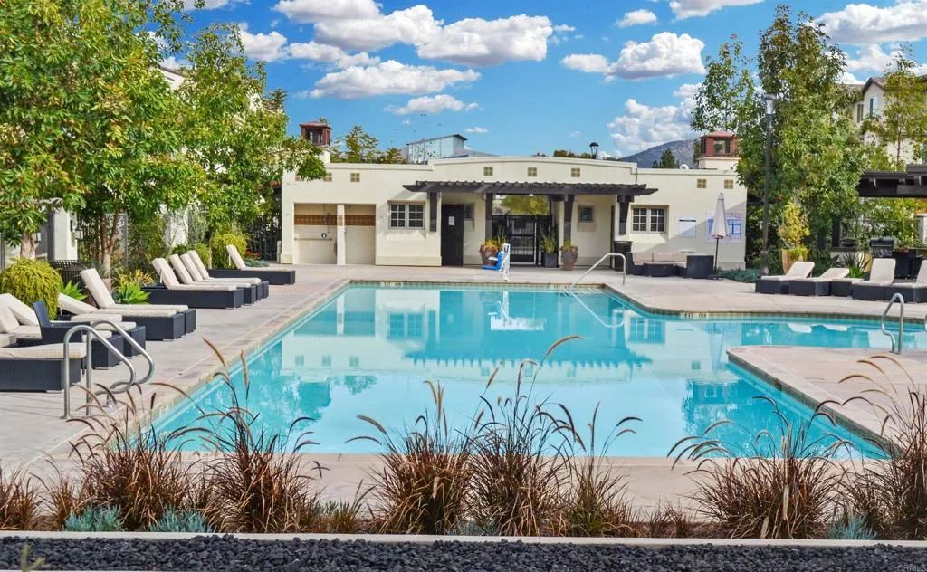 https://cdn.realtyfeed.com/cdn/127/306564970/08244ebe0499a5618f66ad13f5dd7744.webp