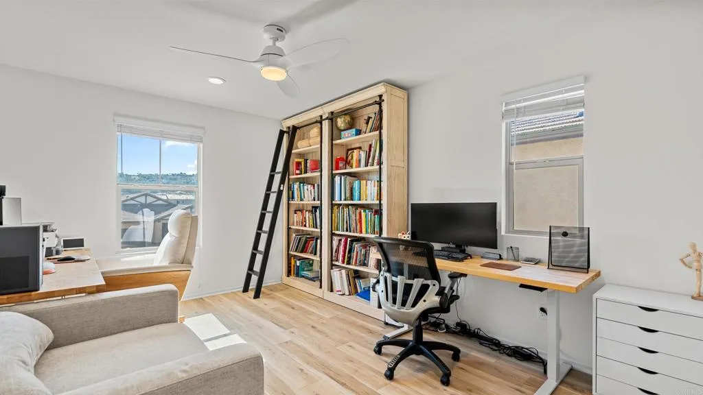 https://cdn.realtyfeed.com/cdn/127/306564994/a5aa2d7497db9b47a9d68c6a36168dfd.webp