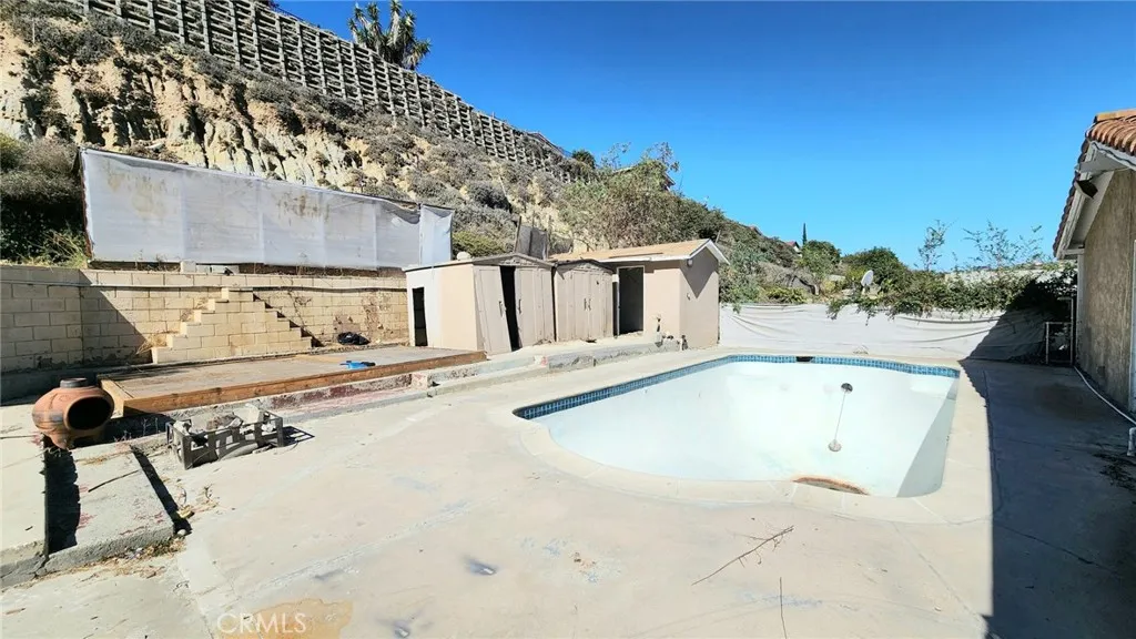 https://cdn.realtyfeed.com/cdn/127/306565005/2d4ba3aa643fb801370d6485a73ce1ca.webp