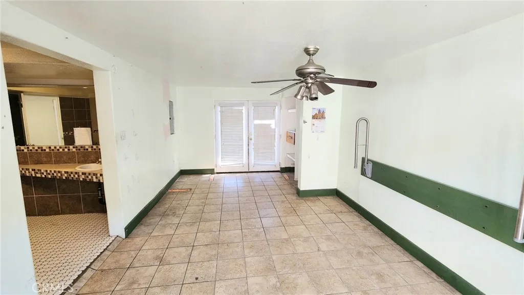 https://cdn.realtyfeed.com/cdn/127/306565005/d738ff7a4beae22ab32ee5803f5b7be4.webp
