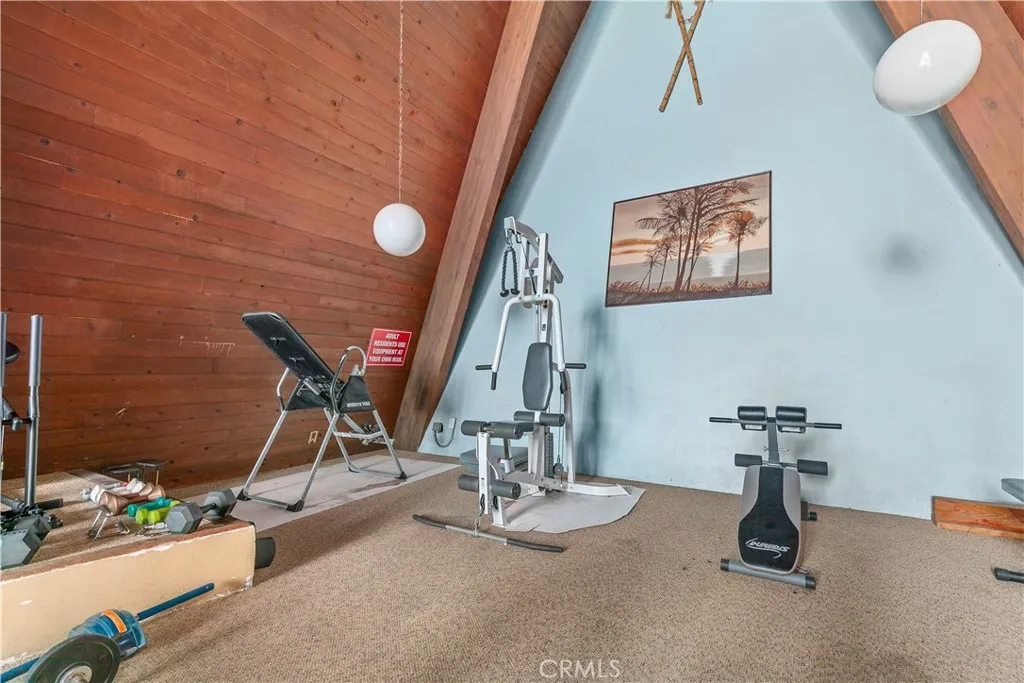 https://cdn.realtyfeed.com/cdn/127/306565008/bfc322b464c04af6b4a6890858148b2f.webp