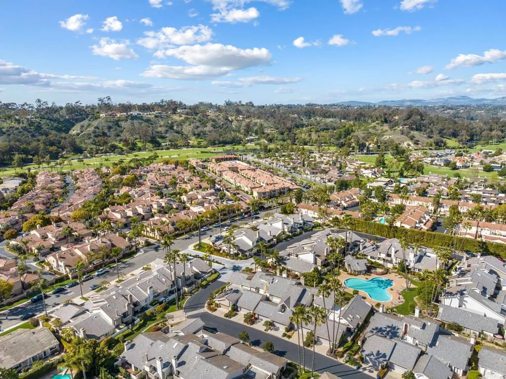 https://cdn.realtyfeed.com/cdn/127/306565024/8f5f09aa3c25ea9eb9c258ea850f3982.webp